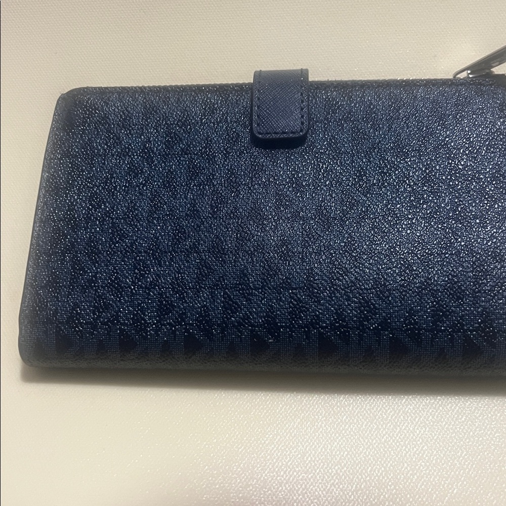 Michael Kors Wallet Wristlet Blue w/silver hardware & MK LINING - Picture 3 of 8